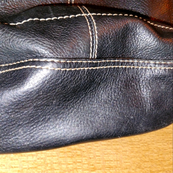 B. MAKOWSKY LEATHER BAG - Picture 3 of 7